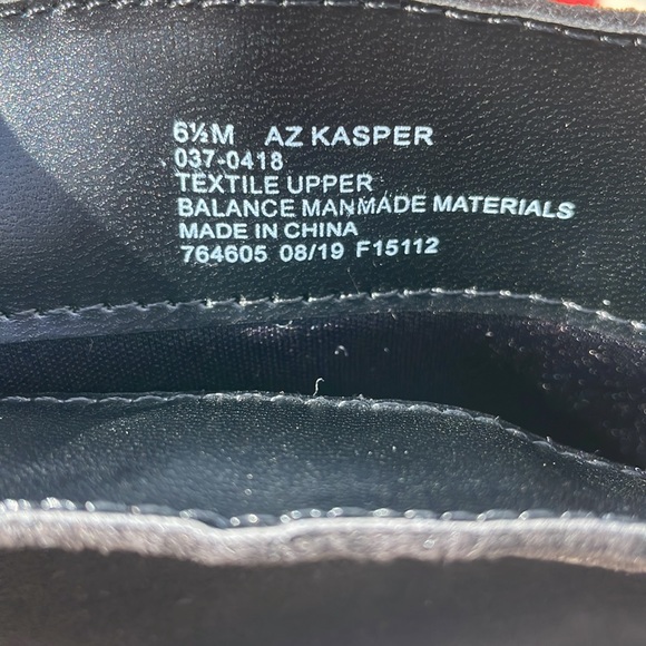 Arizona memory foam boot with cute tassel on back - Picture 2 of 4